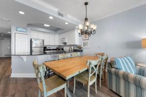 San Carlos 1404 by Youngs Suncoast