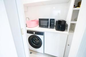 The Chelsea Beachside Apartment