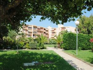 Appartement familial avec terrasse près de la plage - FR-1-251-918