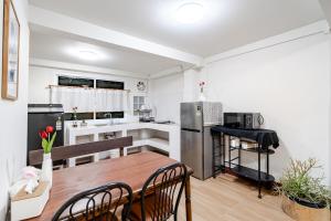 Near the old town Japanese style 2 bedrooms cooking allowed best choice for travel free parking near the old town near Nimman Roadbfree airport pick up