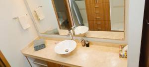 Céntrico sobre Paseo de la Reforma elegante y confortable