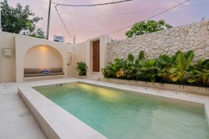 Senja Ulu Villa, Coastal Oasis Retreat in Pecatu