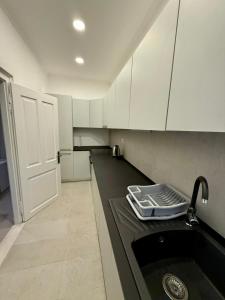 Clock Tower Apartments Old Town Herceg Novi