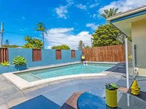 Coolum Waves Pet Friendly Holiday House - Coolum