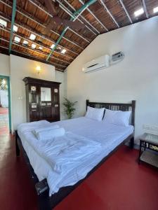 Radha avira cottages
