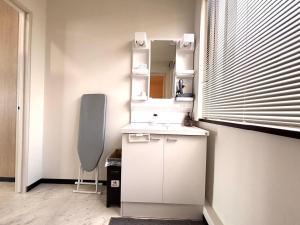 駒ヶ根 -Ina Stay Central Hotel-8名宿泊可 伊那市駅徒歩5分 駐車場無料 a sleep8-a 5minute walk from the station-Free parking 3星级 住宿 套房