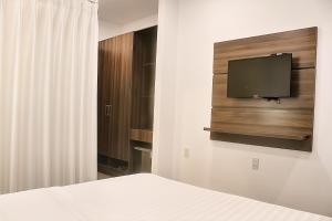 Khách Sạn Nhơn Lý LYS HOTEL