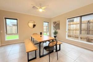 New 4-Bedroom Family Home with Carpark in Griffin