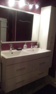 Chambre dans Grande maison au Coeur de Ville