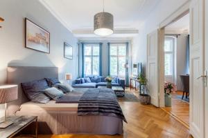 The Paul, big 3 Bed room apartment, 120 sqm, group & family friendly, PrenzlauerBerg, ideal for 4 - 8 Guests