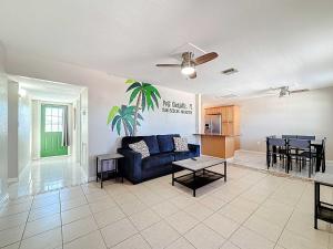 Spacious 4BR Pool Retreat