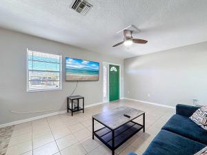 Spacious 4BR Pool Retreat