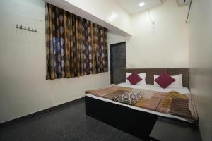 Shri Radhey Krishna Paying Guest House