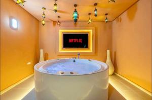 Simone moves to Guéliz