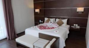 DSeason Premiere Hotel