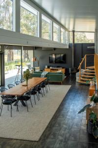 Bruny Island luxe retreat - Sauna, outdoor bath, sunsets and breathtaking ocean views!