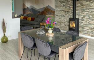 3 Bedroom Amazing Home In Parigné