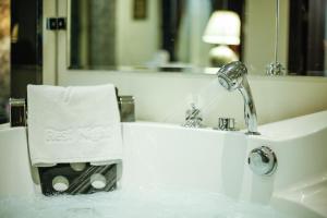 Rest Night Serviced Apartments- AlHamra