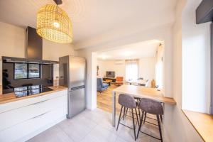 Bright 2 bedroom apartment I cozy I Ideal for family and business