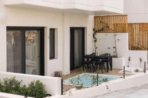 KEFI Paleros - Modern apartment with mini pool in the heart of Paleros