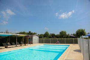 Safarilodge Standard Tent 6 4 pers