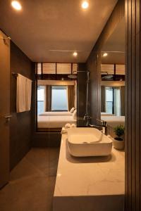 Lynn Times Private Onsen with Deluxe River View