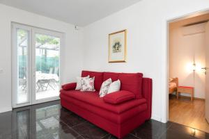 Apartment Katica with a spacious terrace