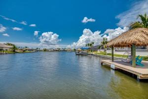 CoralVilla Masterpiece - luxuriös, großer Infinity Pool, Spa, Bootsdock
