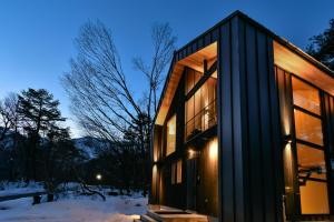 Yasuragi - Sleek modern 3 bedroom ski chalet