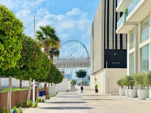 Pleasant 1BD apartment with the beach access
