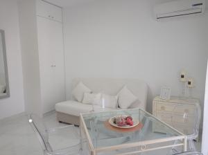 Tres Delfines Solo Familias Serviplaya