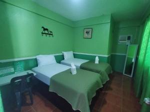 Maritonies Place Coron