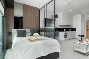 Zabrska Modern Studio next to Spodek with AC& Parking by Noclegi Renters