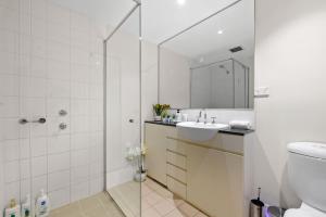 Deluxe City Escape City Comfort parking