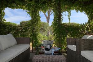 Very Quiet Property with Pool Perfect area