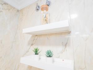 YBH Lopez de Neira 42, 1