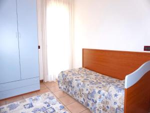 Spacious apartment in Caorle with shared pool