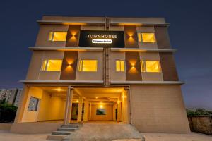 Super Townhouse IT Chennai Formerly Radha Jayam Residency