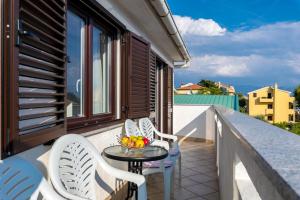 Apartments Jeka with view