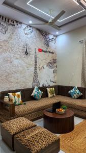 Romantic Mountain Room for Couples, Work Friendly