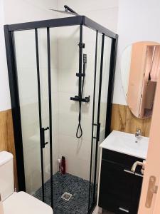 Apartamento completo cerca del centro, playa a 5 min