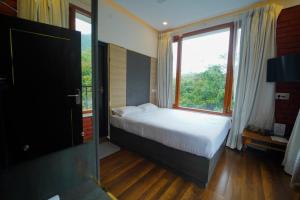 Palm Cove Resort And Spa