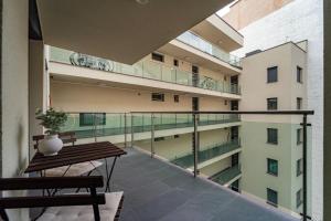 ECO Apartments - Charming 1 Bedroom with Balcony