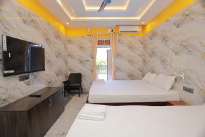 HOTEL CYRIL