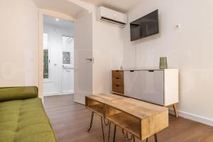 Central Urban Retreat with Private Patio REMS