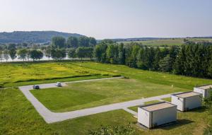 Amazing Stacaravan In Hannersdorf