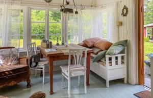 Cozy Home In Tostared With Sauna