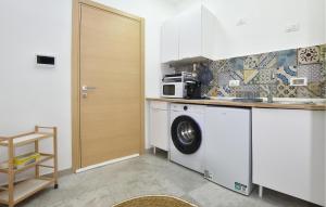 Lovely Home In Isola Delle Femmine With Wifi