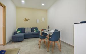 Lovely Home In Isola Delle Femmine With Wifi