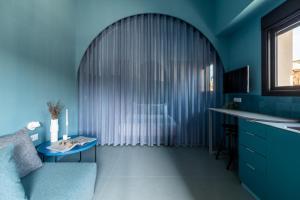 Valencia Malvarrosa beach point blue